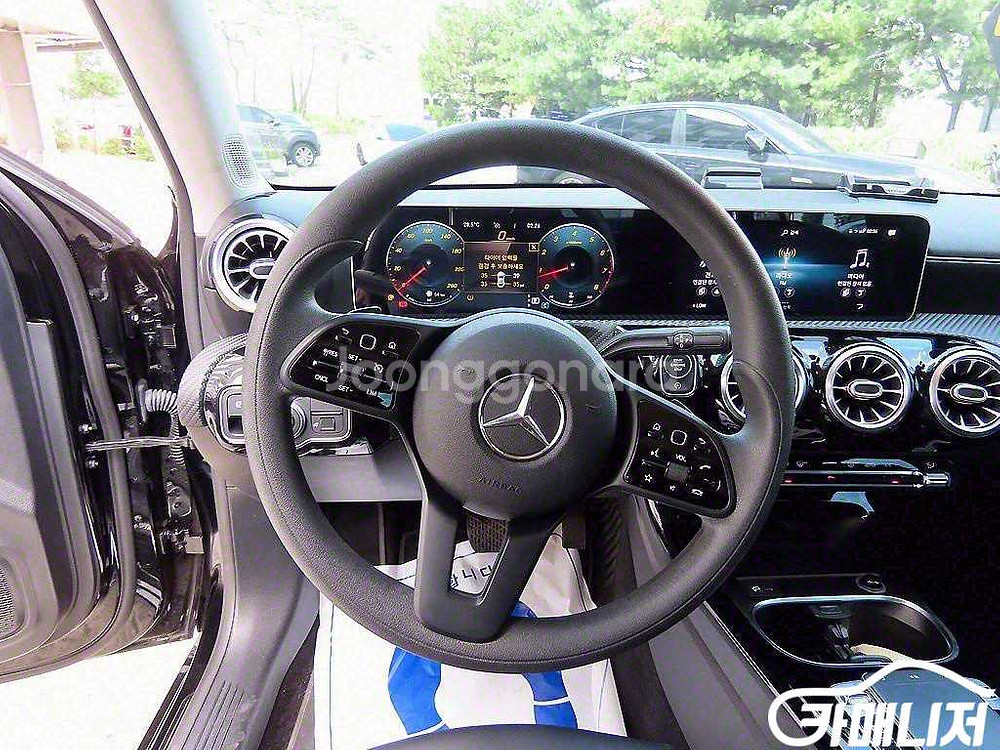 [벤츠]A클래스 W177 A250 4MATIC 세단 #--7