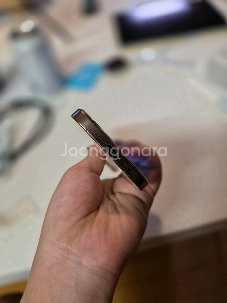 아이폰 16프로 1TB 데저트 색상--5