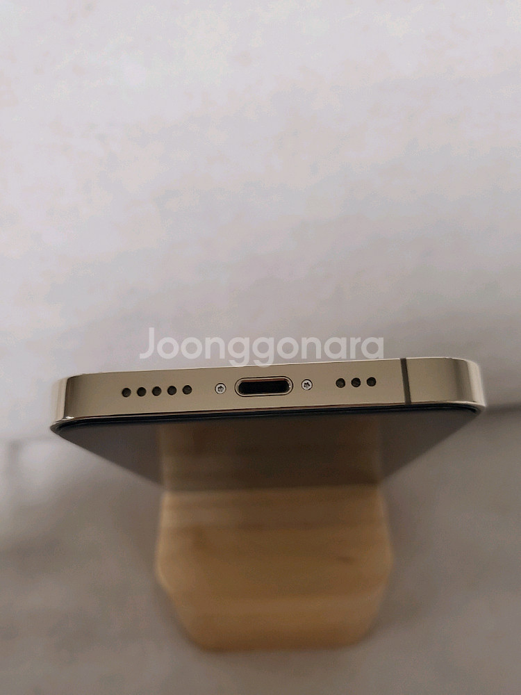 아이폰12프로 256G 골드 판매!(배터리 100%)--5