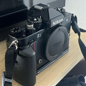 니콘 Zf 바디