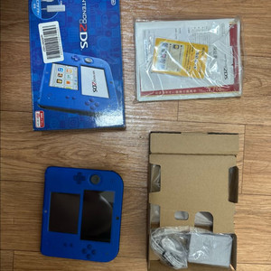 닌텐도 2ds 일판 식빵 커펌 팝니다