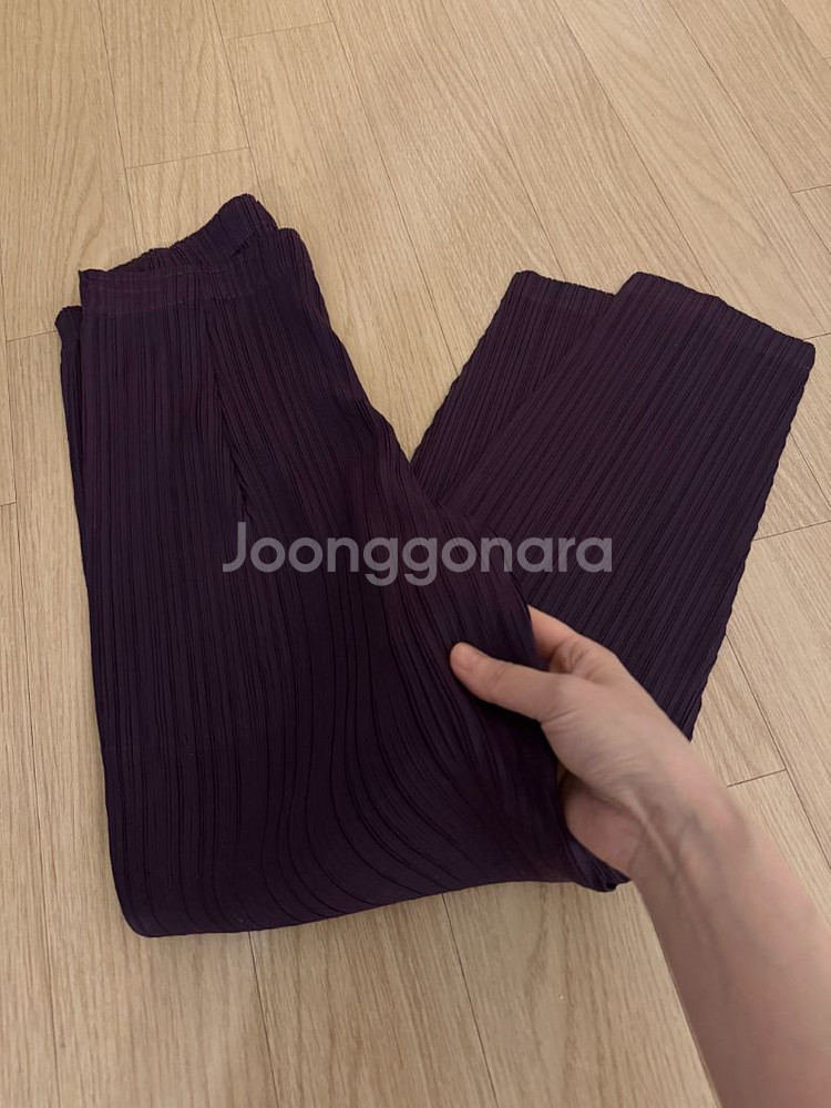 핏 예쁜 플리츠 팬츠 판매해요(새제품)--0