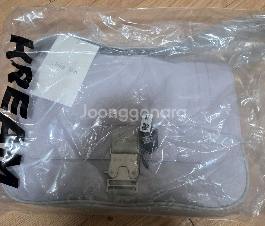 마뗑킴 버클백 라이트그레이--1