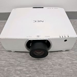 빔프로젝터 nec pa723u 7200 빔프로젝트