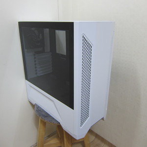 [미들타워] 리안리 LANCOOL II 화이트