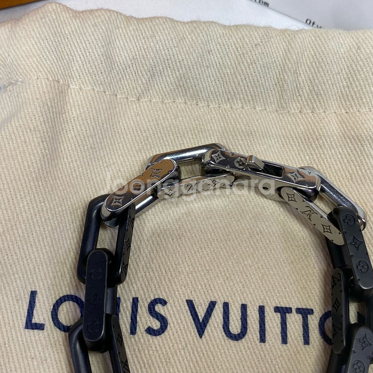 [M,풀구성]루이비통 버질아블로 모노그램 체인 팔찌--3