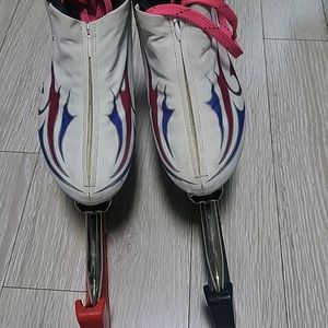 The cen스피드스케이트화 스케이트날