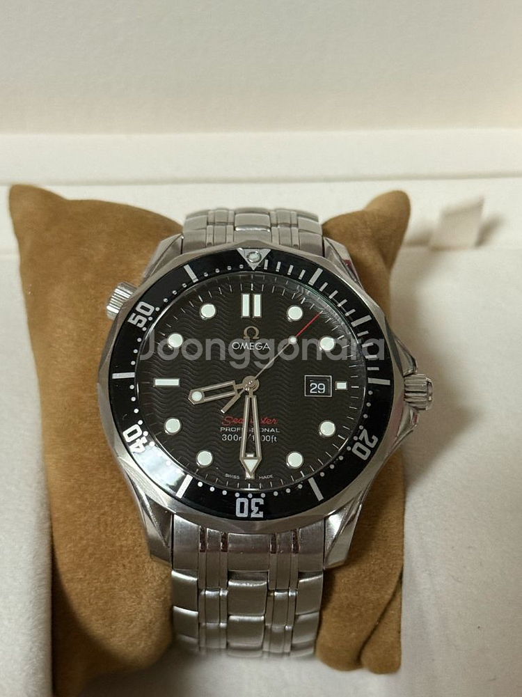 오메가 씨마스터300 41mm 검판쿼츠 판매합니다--0