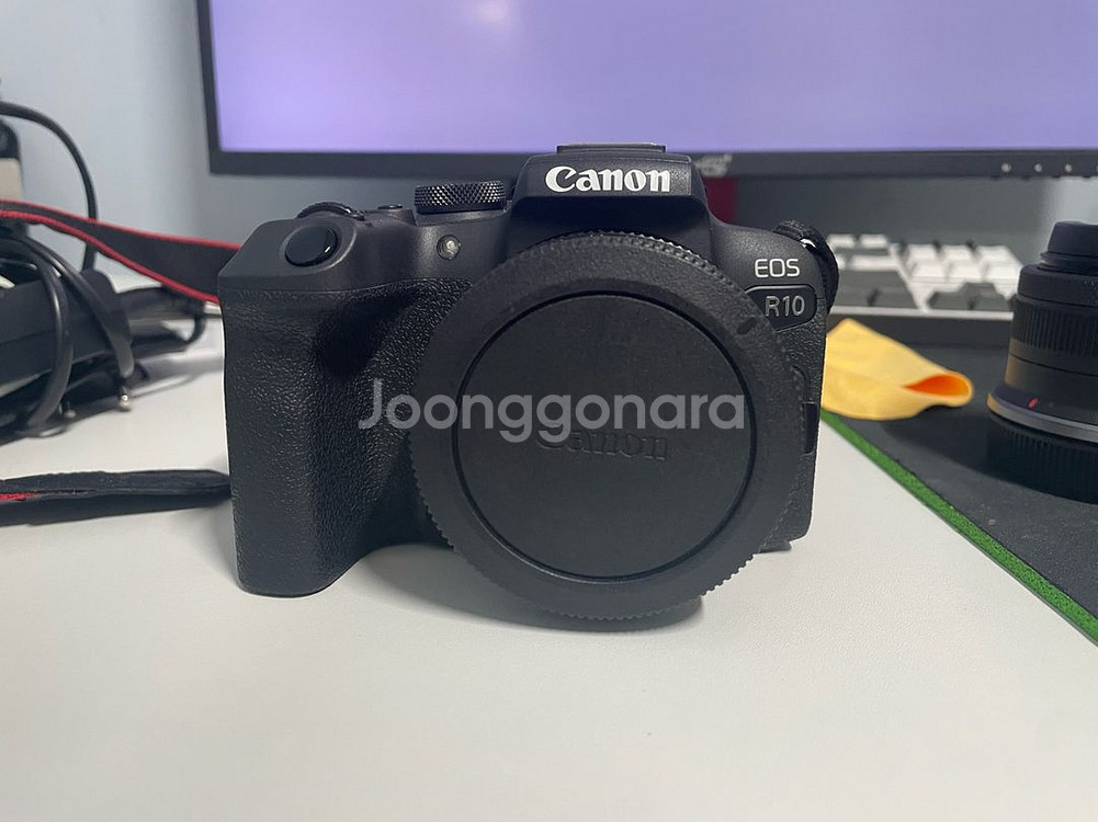 EOS R10--3