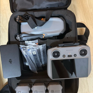 DJI Air3s 플라이모어 콤보 판매합니다.