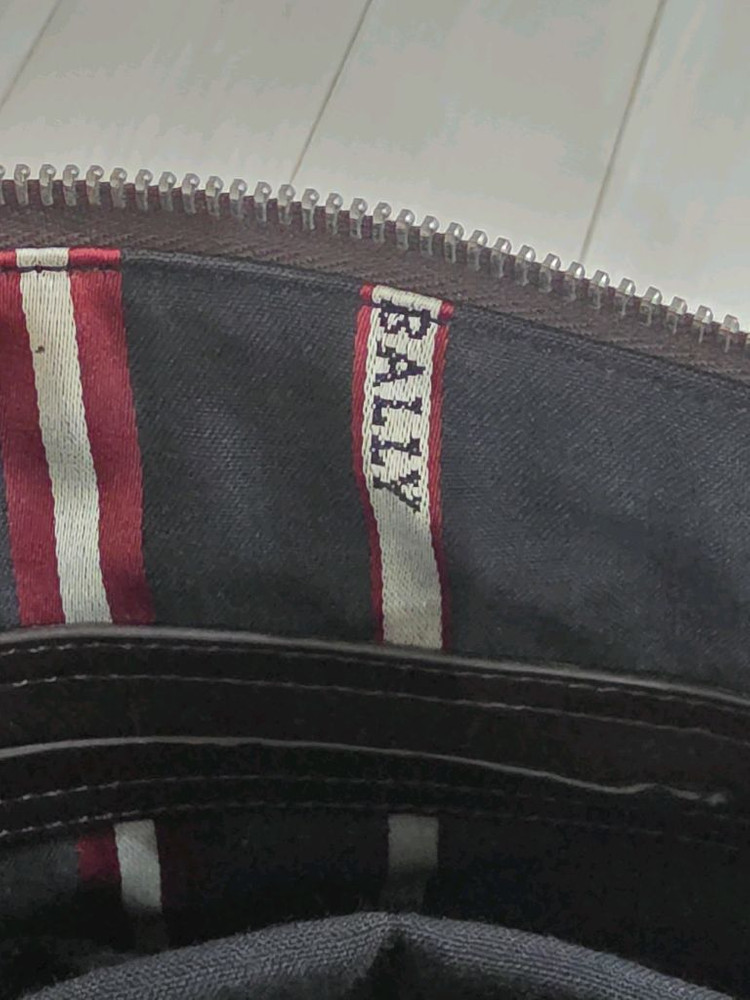 발리 가죽 남성 크로스백--3