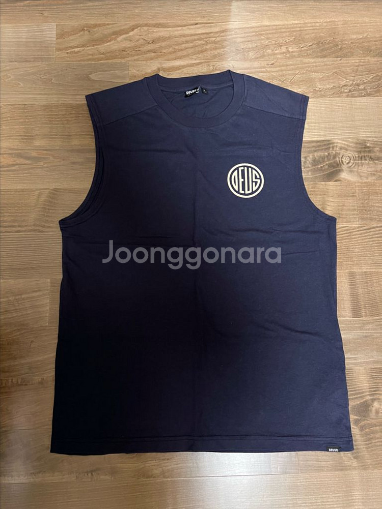 데우스 엑스 마키나 DEUS 나시 (M)--5