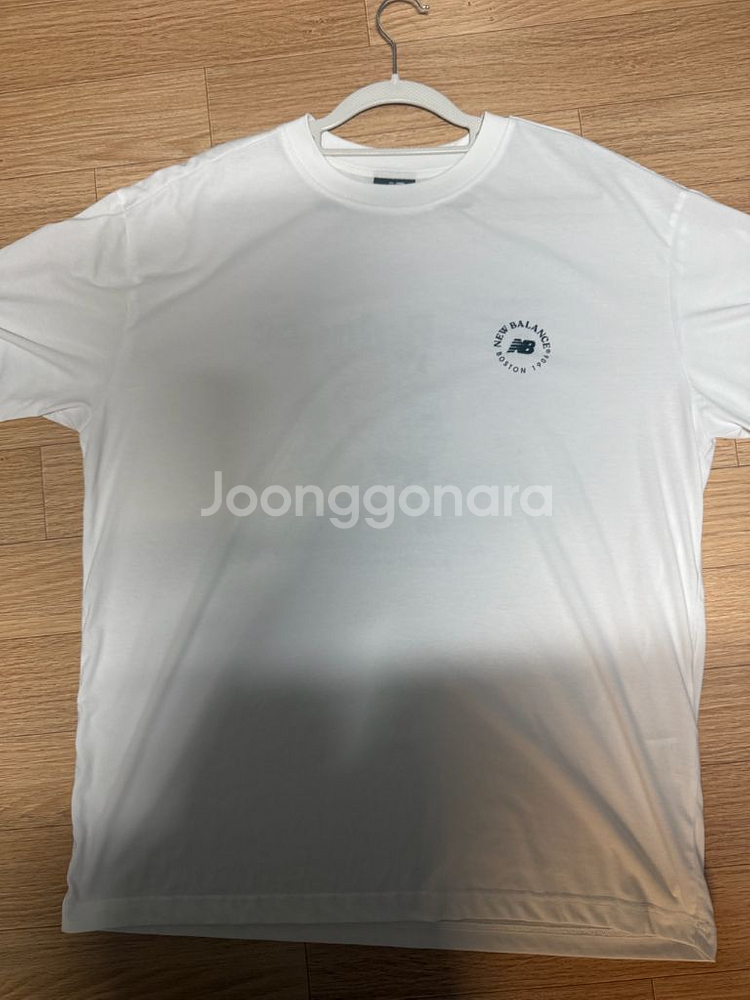 뉴발란스 반팔티--0