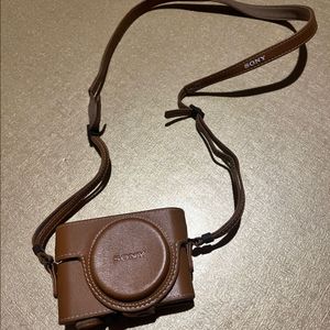 소니 카메라 Rx-100 가죽 케이스 판매합니다
