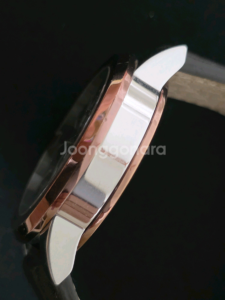 구찌 YA101202 남성용시계 44mm--8