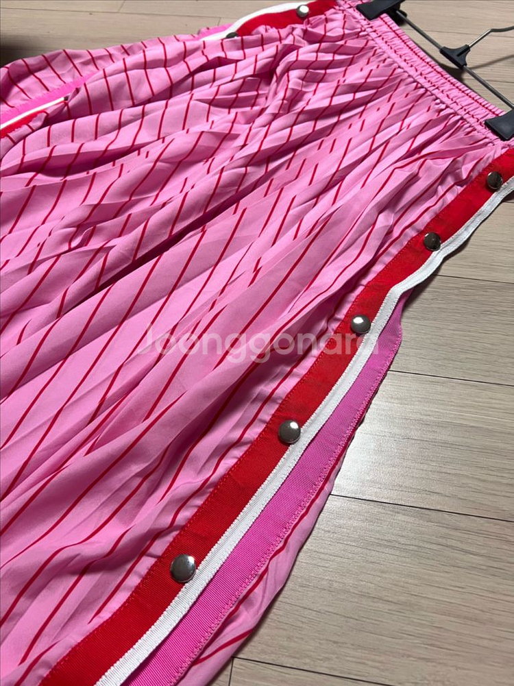 럭키슈에뜨 테이프 배색 플리츠 밴딩 롱스커트 주름 치마--3