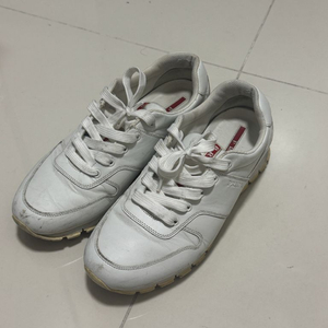 프라다 스니커즈 275