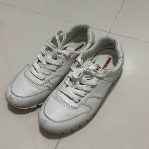프라다 스니커즈 275