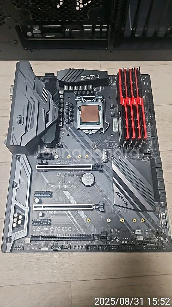 i7 9700k+z370 Ex4+ram32g 판매합니다--0