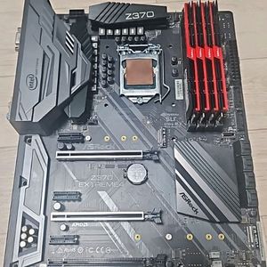 i7 9700k+z370 Ex4+ram32g 판매합니다
