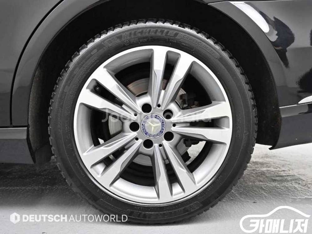 [벤츠]E-클래스 W213 E220d 아방가르드 (5인--4