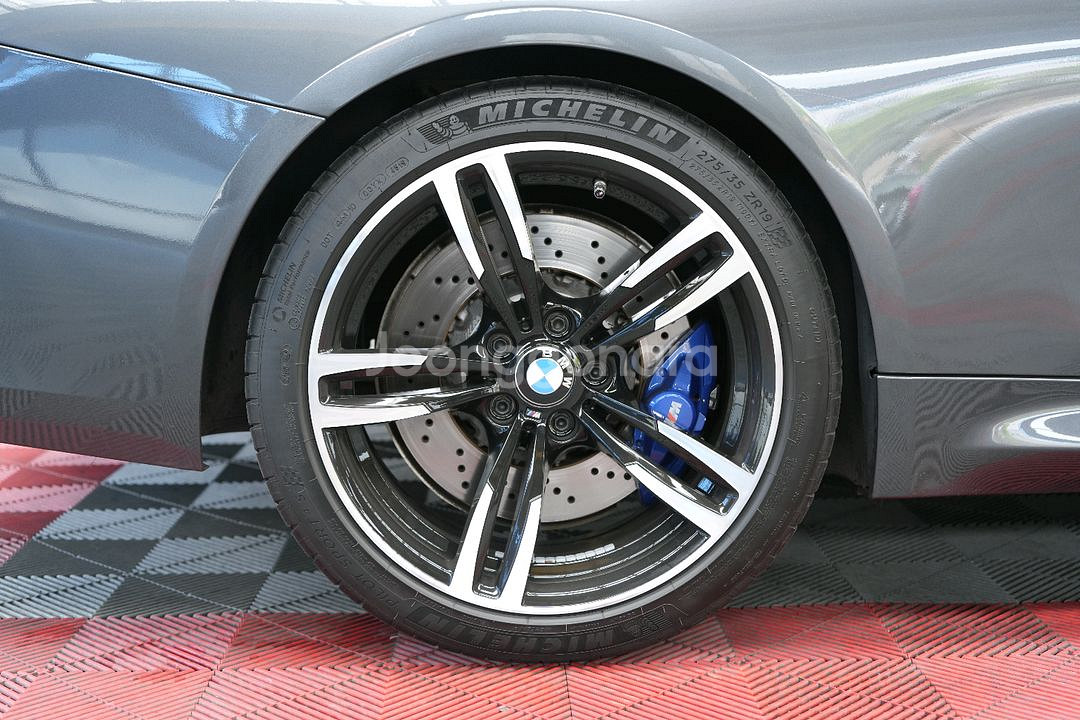 BMW M4 사일런스 에디션--5