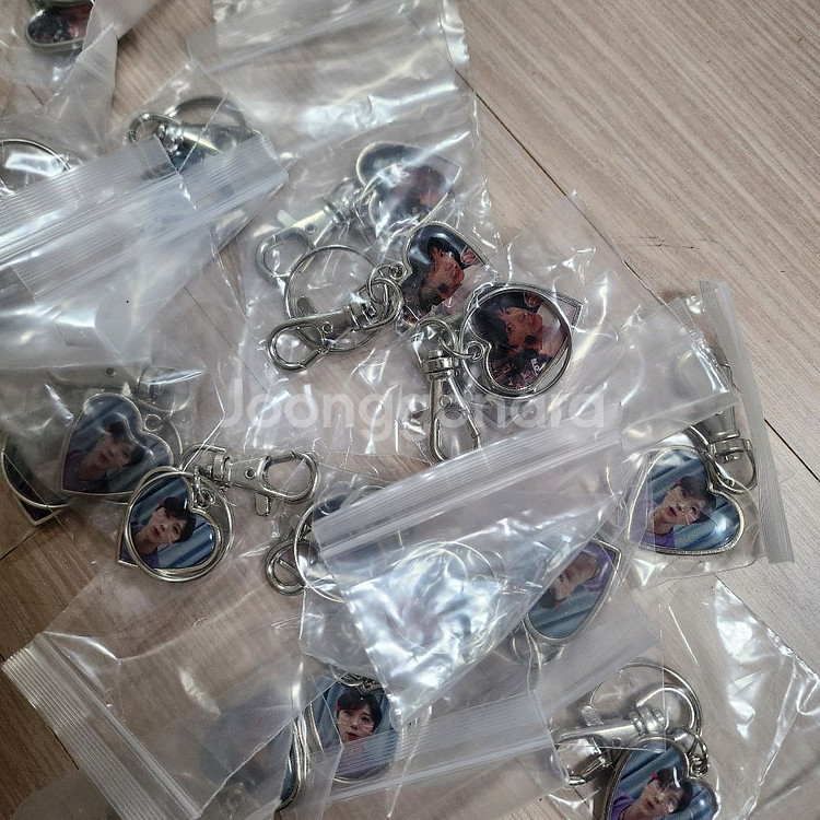 엔시티 웨이션브이 웨이브이 텐 키링 2개--0