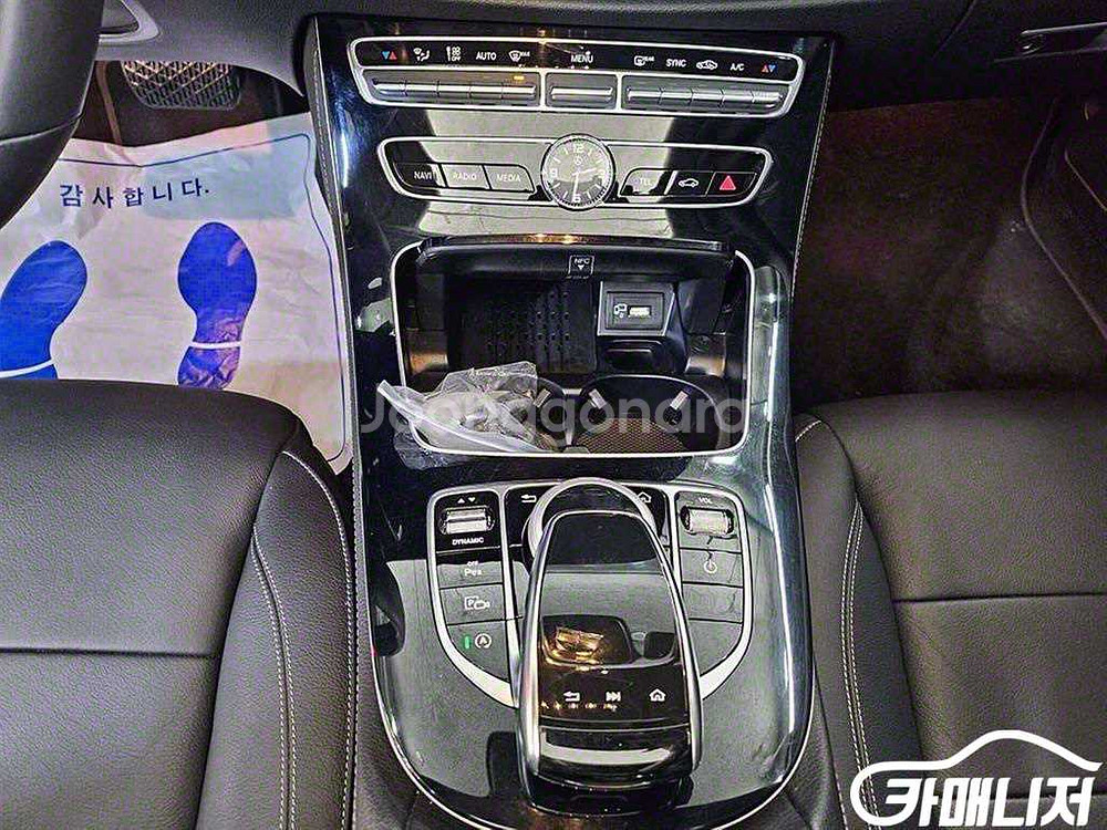 [벤츠]E-클래스 W213 E220d 아방가르드 #앱특--9
