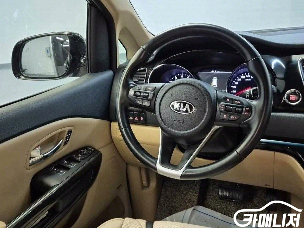 [기아]더 뉴 카니발 가솔린 7인승 하이리무진 프레지던 이미지