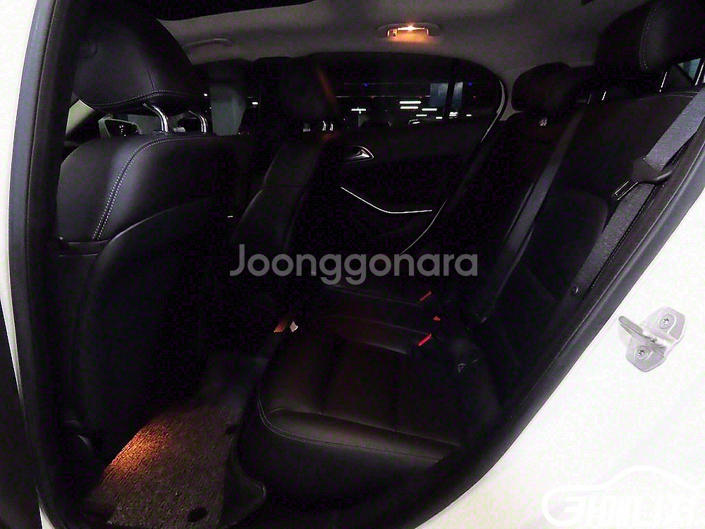 [벤츠]GLA클래스 X156 GLA200 D 4MATI--6