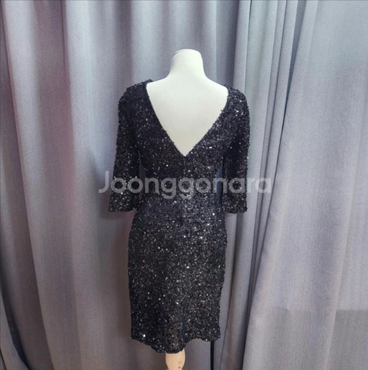 수입 블랙 스팽글 시퀸 미니 원피스--1