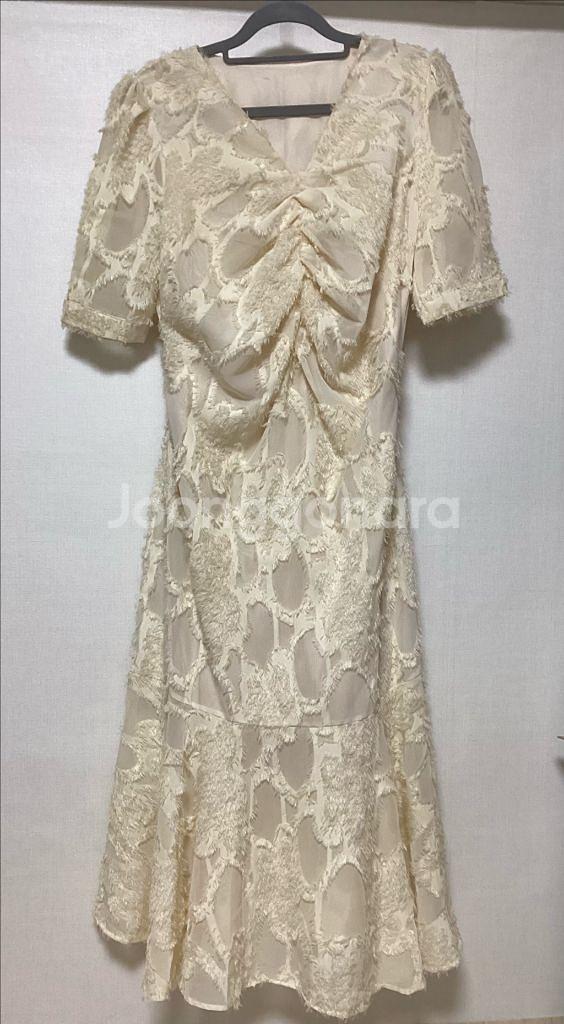 아이보리 깃털 반팔 원피스--0