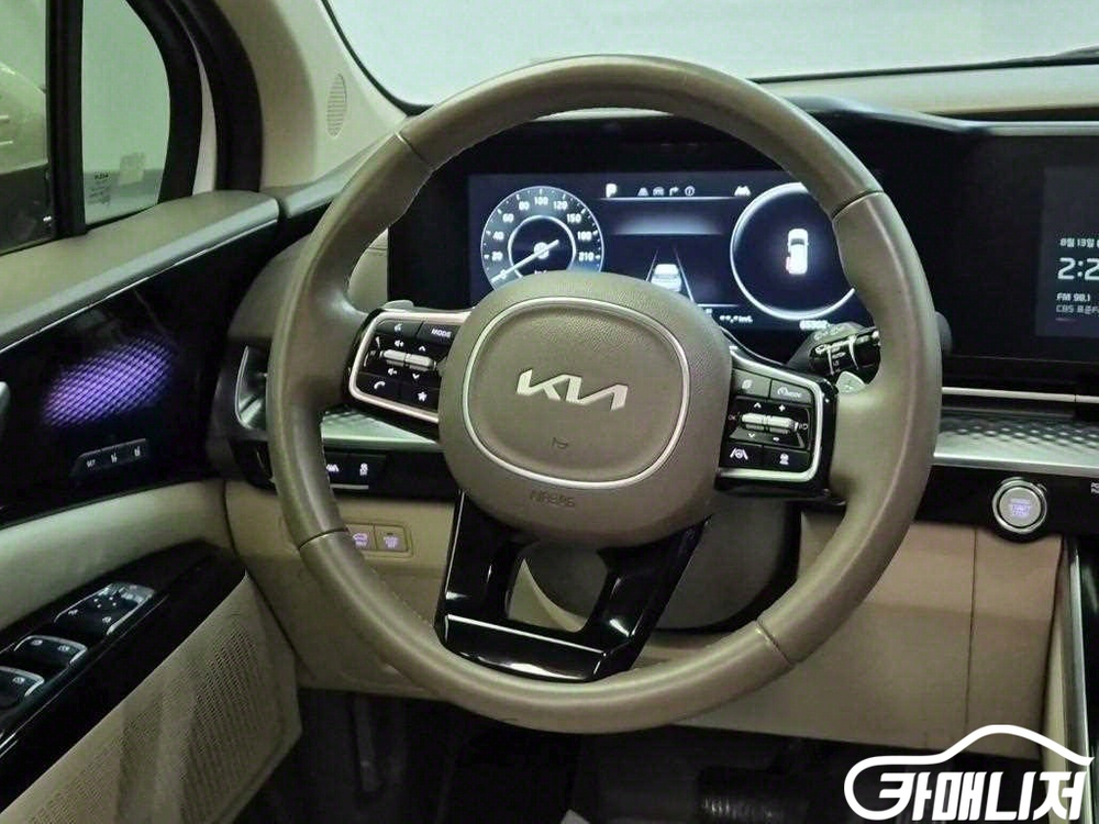 [기아]카니발 4세대 가솔린 7인승 하이리무진 시그니처 이미지