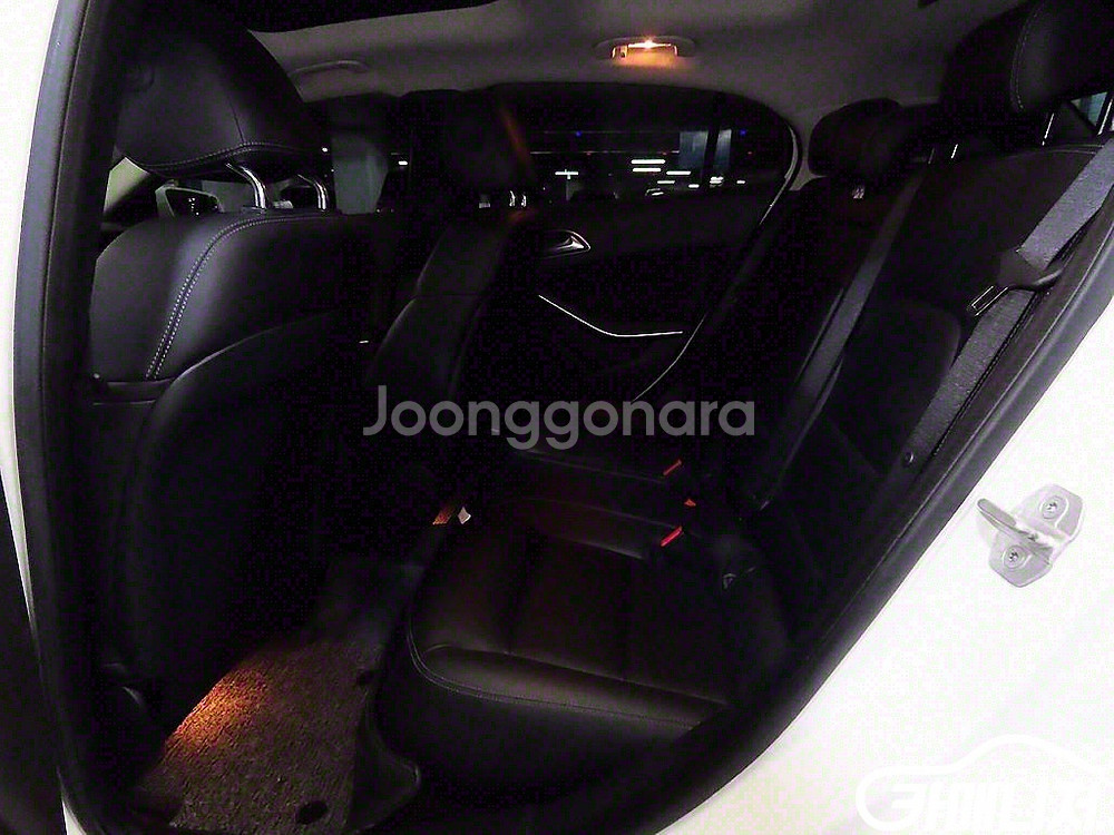 [벤츠]GLA클래스 X156 GLA200 D 4MATI--6