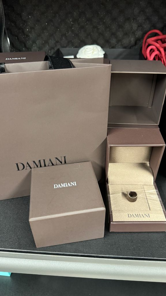 다미아니 반지 케이스--1