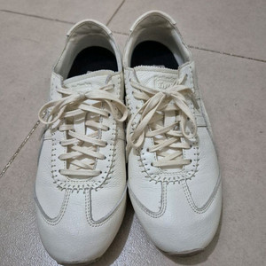오니츠카 MHS 크림 스니커즈