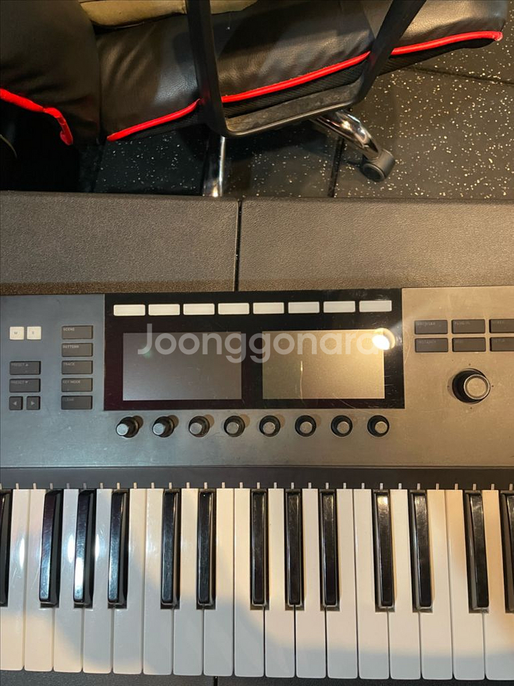 Komplete Kontrol S61 MK2--3