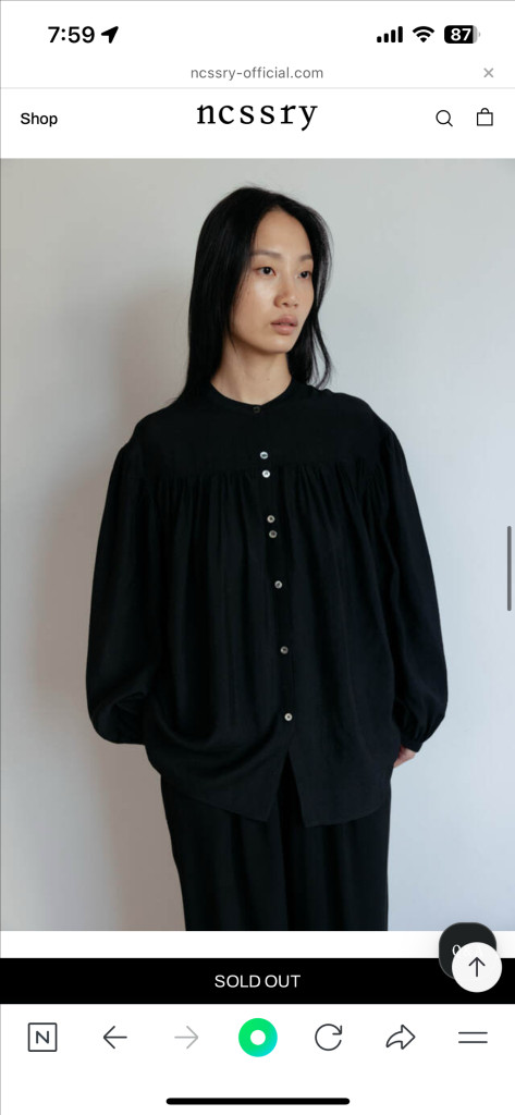 네세서리 ncssry 블라우스 팝니다. 이미지