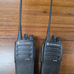 모토로라 XIR P3688 무전기 2세트