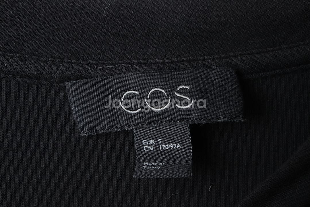 W(S-M) 코스 반팔 티셔츠 블랙 무지--4