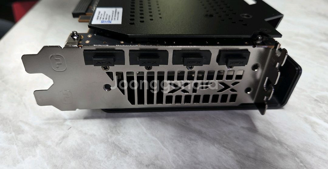 XFX 라데온 7700XT 팝니다.(as 28년 3월--4