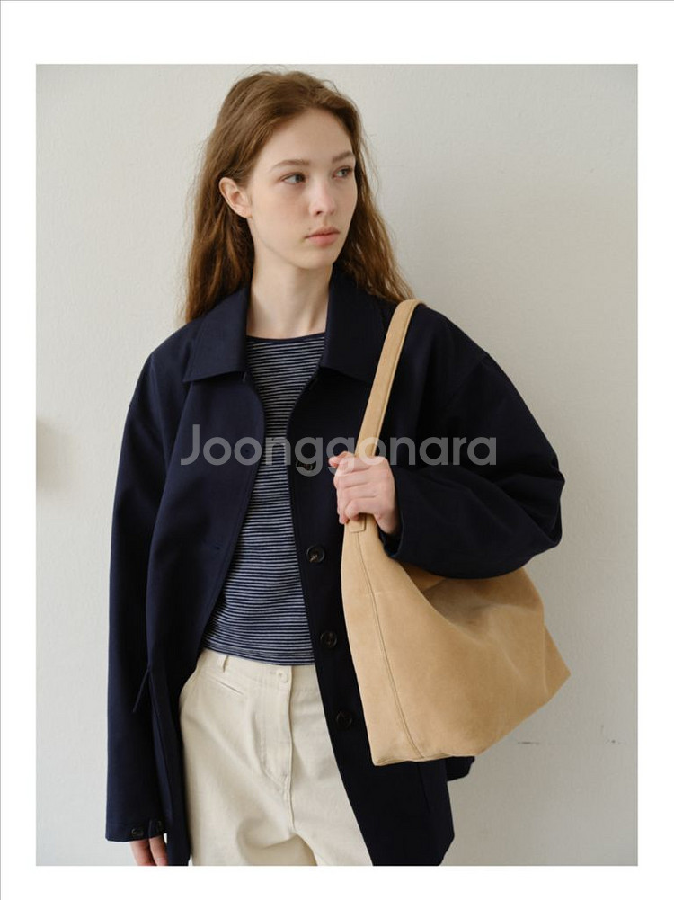 아르토 스웨이드 숄더백 베이지--1