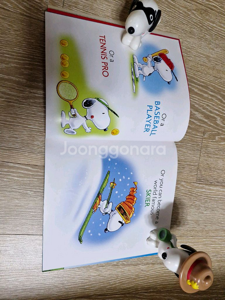 스누피 영어책2권 과 피규어 2종--1