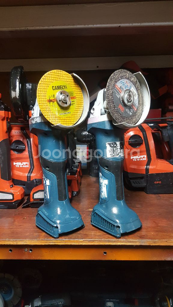 보쉬충전그라인더 GWS 18V-7브러쉬리스모터 본체만--1