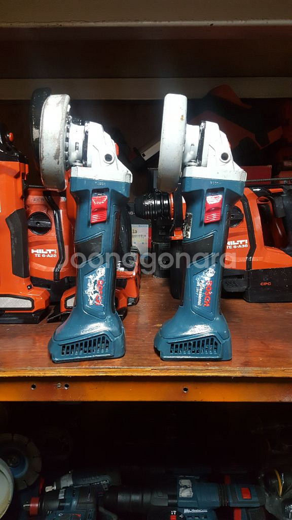 보쉬충전그라인더 GWS 18V-7브러쉬리스모터 본체만--3