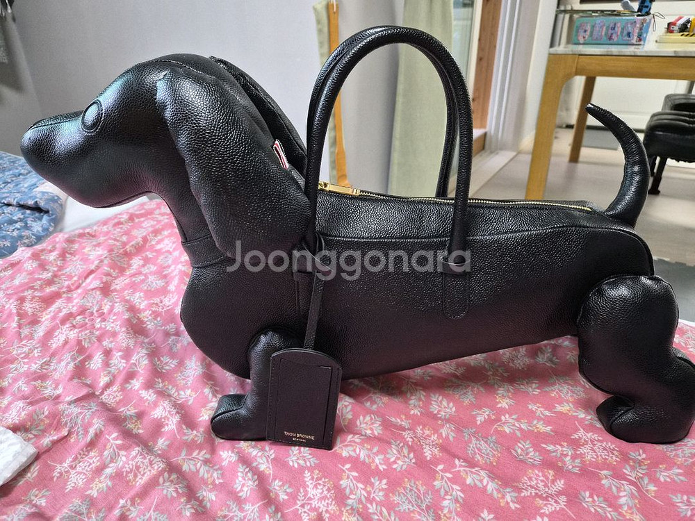 톰브라운 헥터 백 명품 라지 블랙 급하게 판매합니다--4