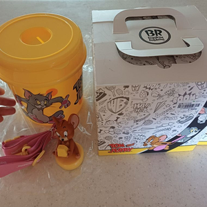 베스킨라빈스 톰과제리 컨테이너 판매합니다