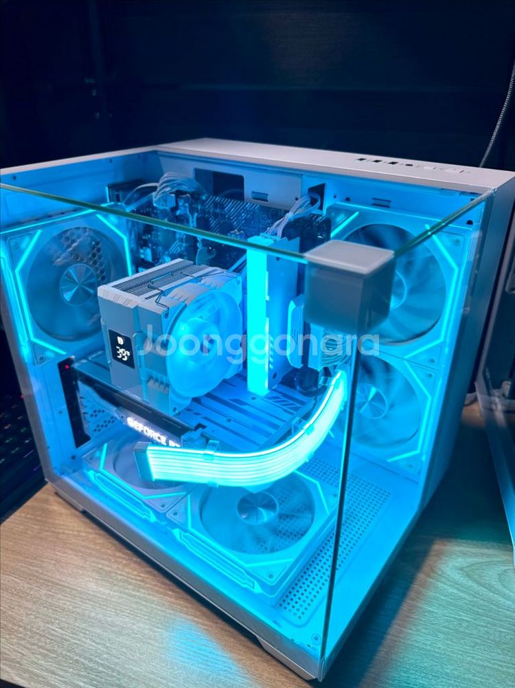 데스크탑 PC 컴퓨터 팝니다. 게이밍·영상편집·화이트--0