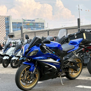 R6
