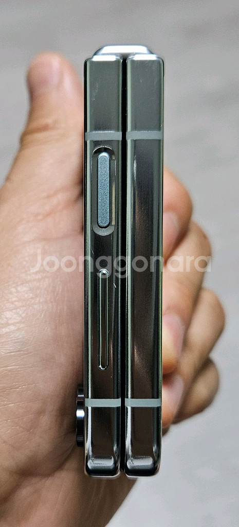 갤럭시 Z플립5 민트 512GB A급 싸게 팝니다.--5